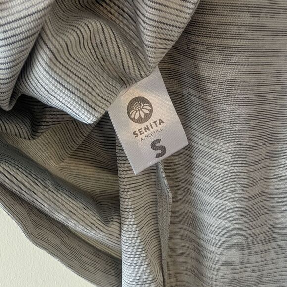 Senita Athletics Tie Back Tank Gray Size Small - Picture 5 of 6